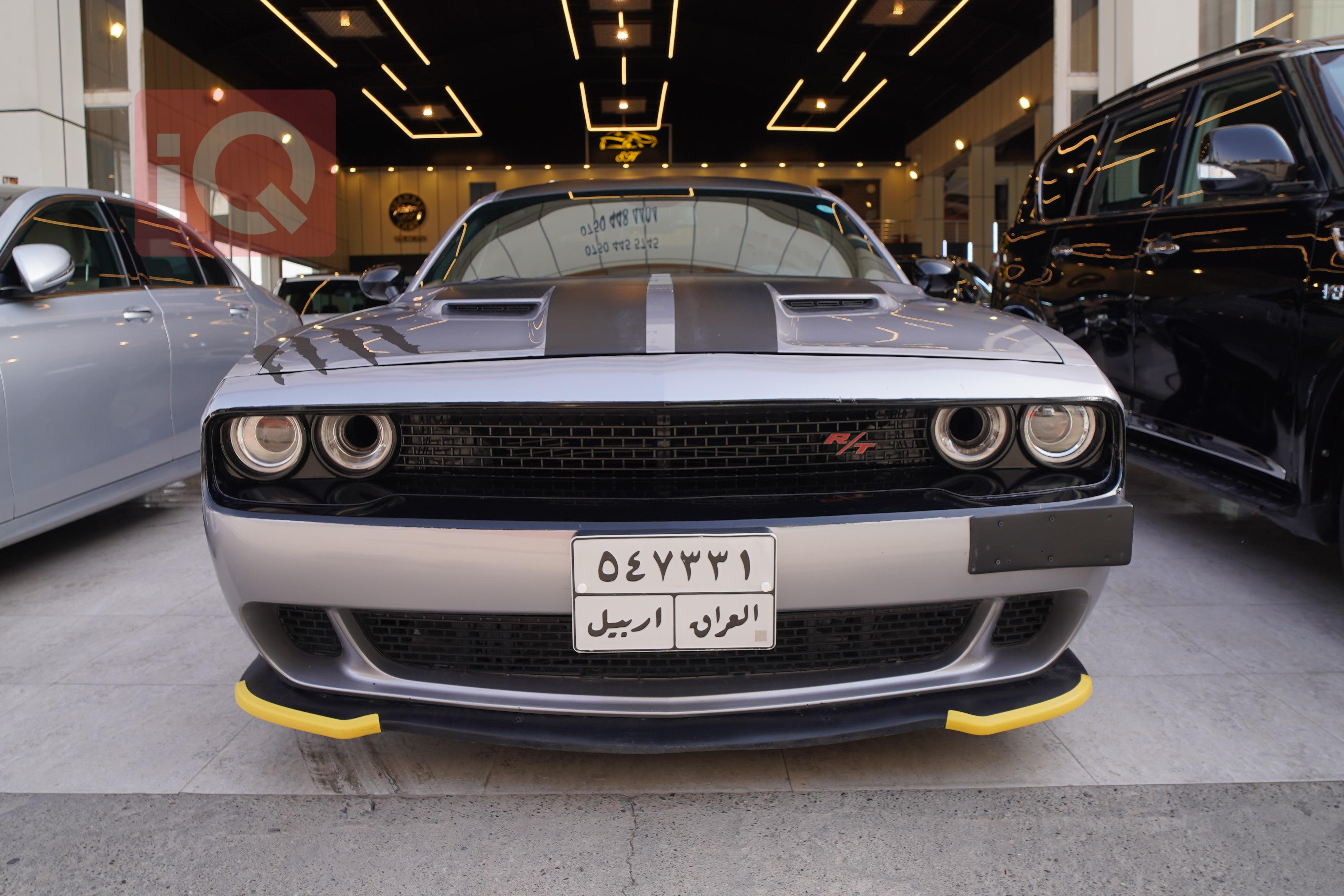 Dodge Challenger